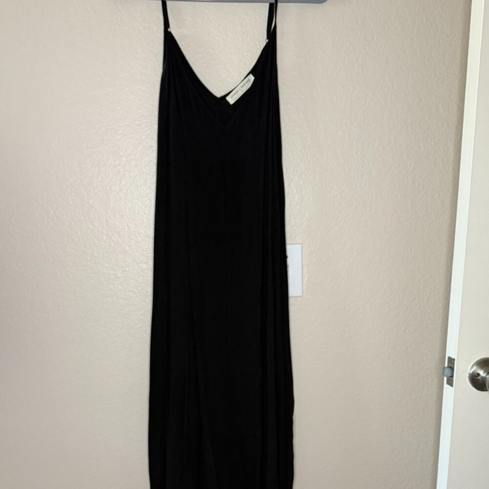 Stitch + Feather Black Maxi Dress – Flowy Spaghetti Strap, Size Small